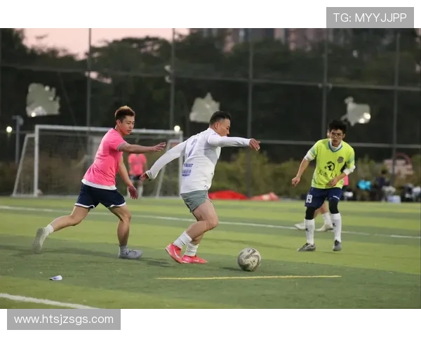 克雷塔罗与美洲的激烈对决揭示了足球的魅力与激情