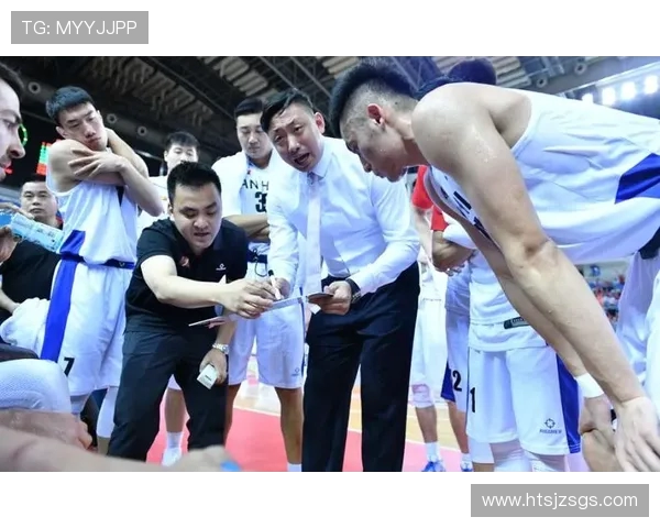 安徽文一队迎战劲敌全力争胜展现球队实力与团结精神